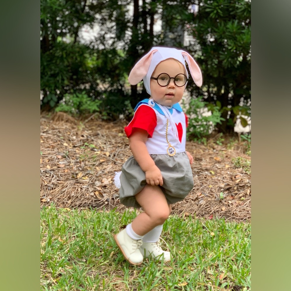 Alice in Wonderland white rabbit costume Halloween